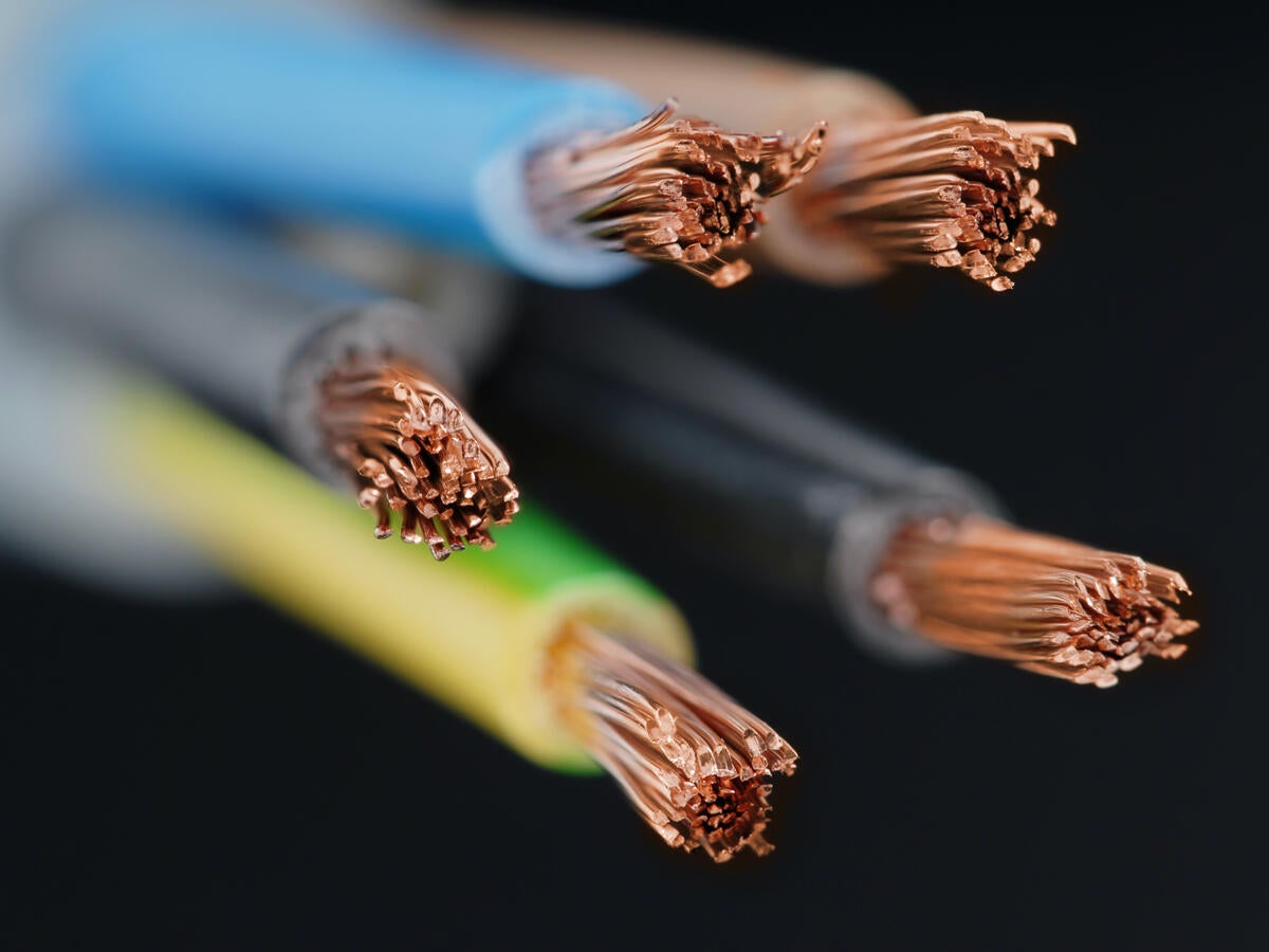 New UL Testing Lab for Cables and Busways in the Middle East UL Solutions